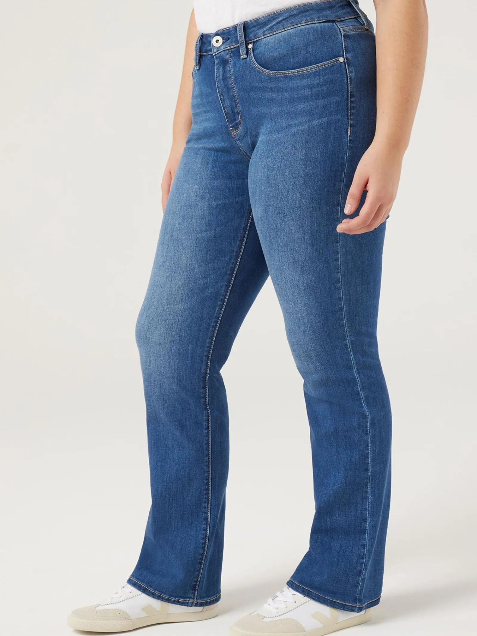 Jeanswest Curve Bootcut Jeans MidIndigo Clearance
