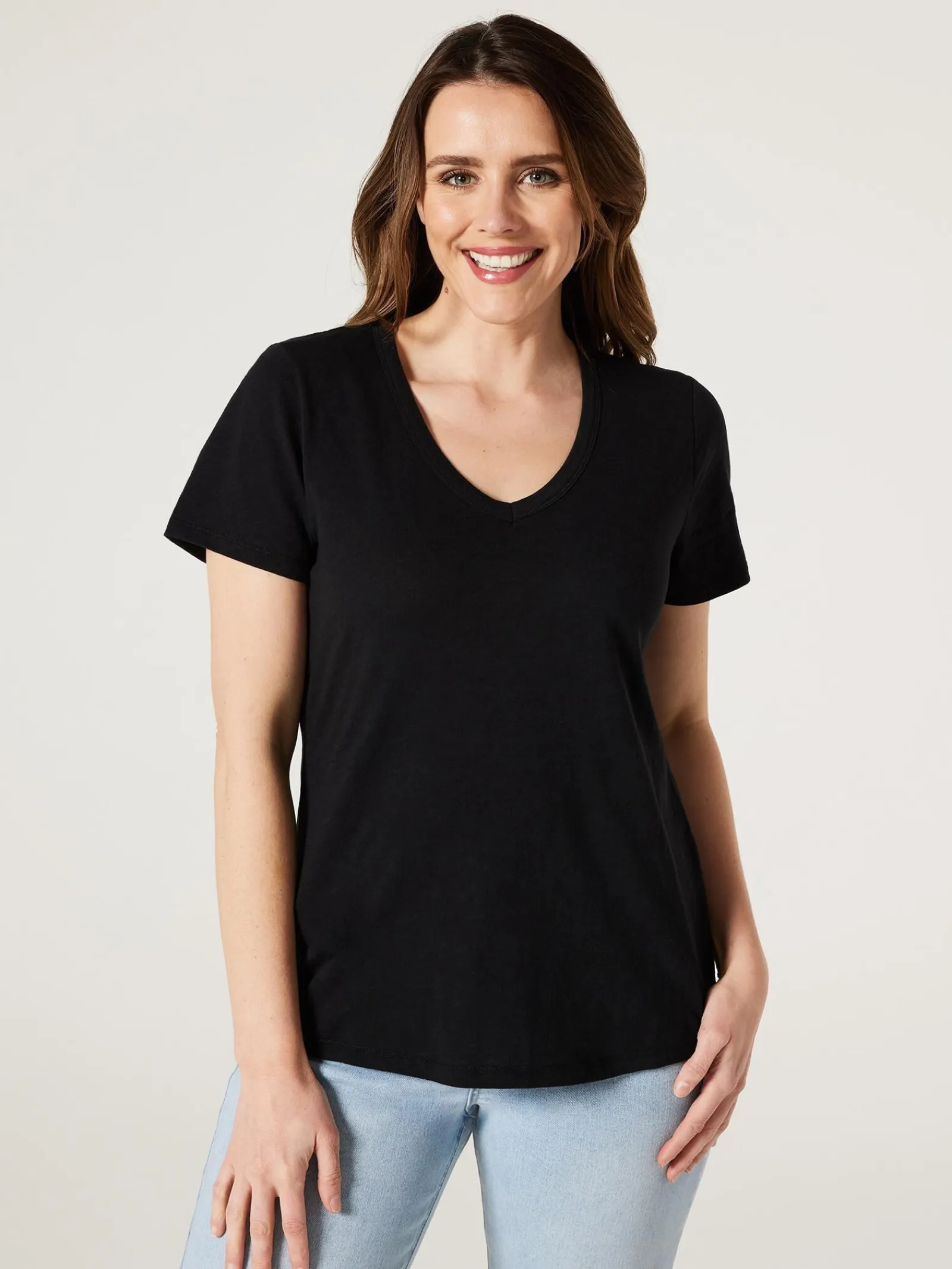 Jeanswest Essential V-Neck Tee Black Online