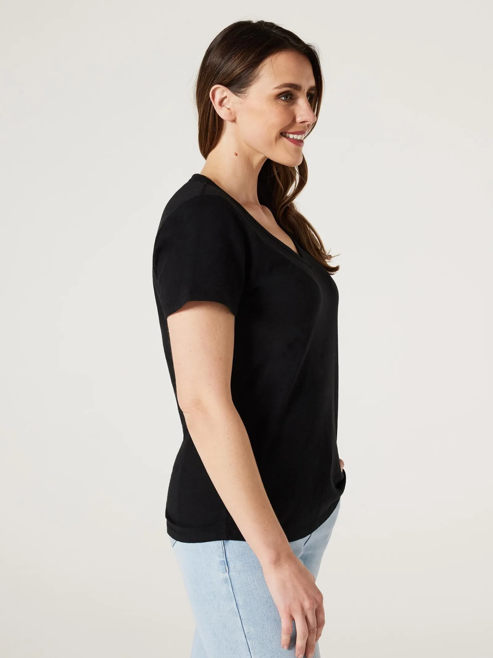 Jeanswest Essential V-Neck Tee Black Online
