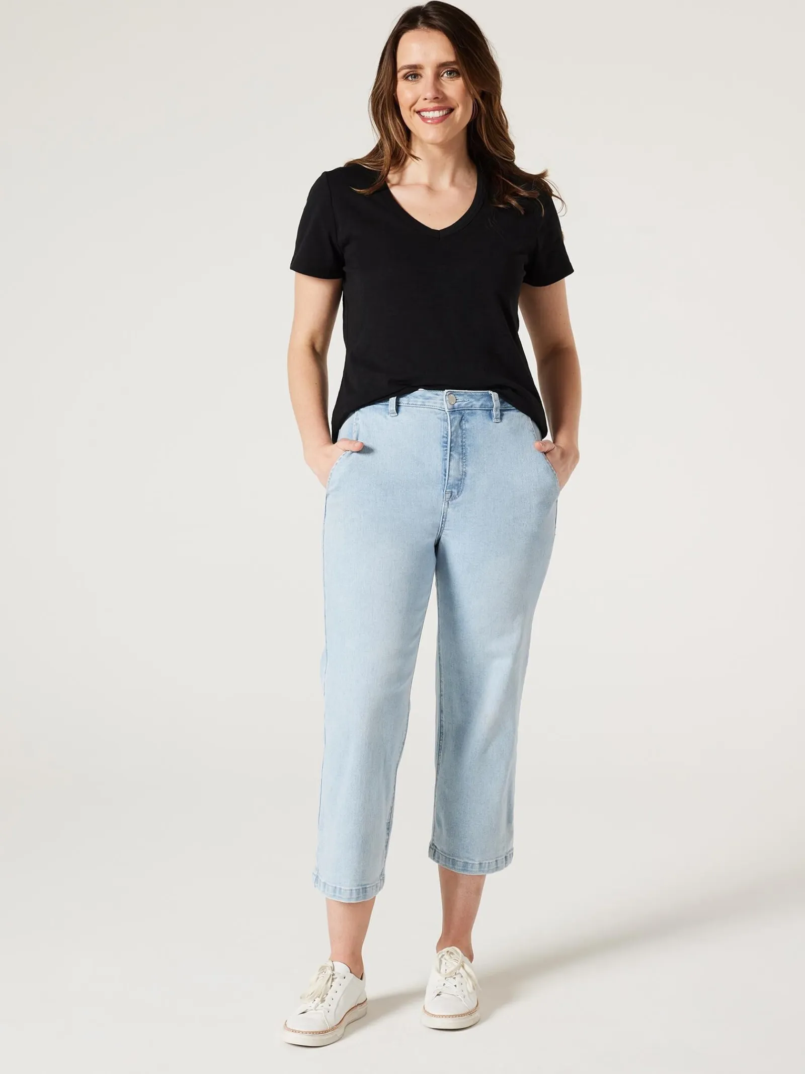 Jeanswest Essential V-Neck Tee Black Online