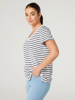 Jeanswest Essential V-Neck Tee Black Outlet