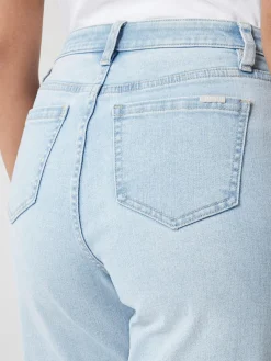 Jeanswest Kelsey Relaxed Capri FadedBlue Best